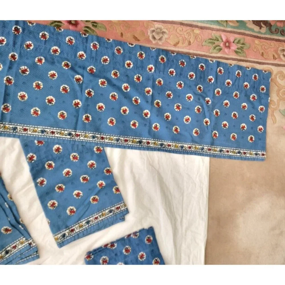 CHOOSE QUANITY Country French Pleated Valance Blue Red Floral Clean 71 x 14.5‎